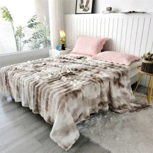 2025 new gradual change color bubble fleece blanket double-sided milk fleece sofa blanket air conditioner nap small blanket