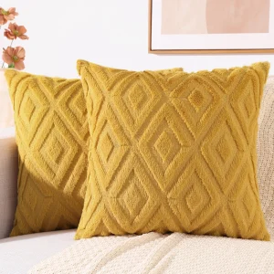 HAPIHAPPY Christmas Throw Pillow Covers Set of 2 Decorative Sofa Living Room Pillow Covers 45x45 Soft Plush Throw Pillow Covers